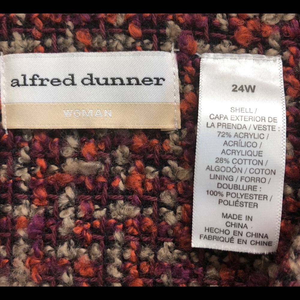 Blazer - Picture 3 of 4